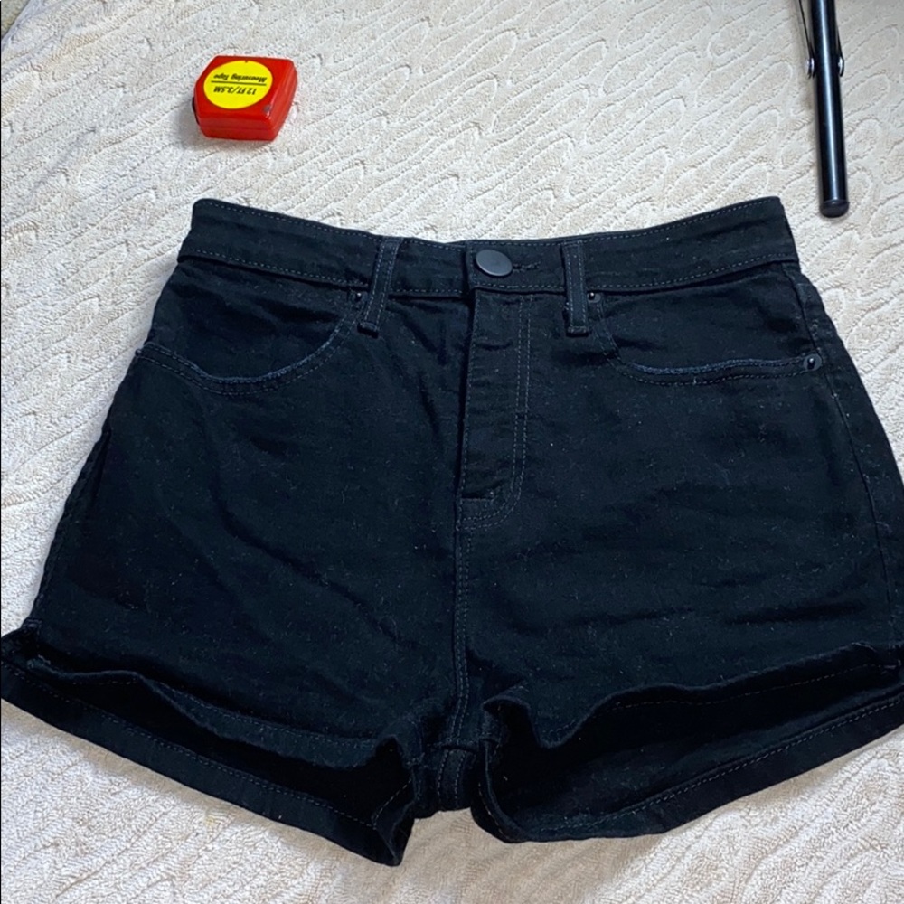 SOLD🌟 Black Denim Shorts